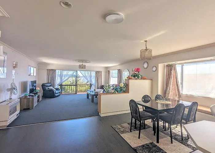 Ferienhaus Available Now! Family Near Redwood Forest Rotorua