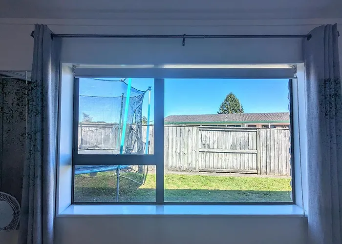 Ferienhaus Available Now! Family Near Redwood Forest Rotorua